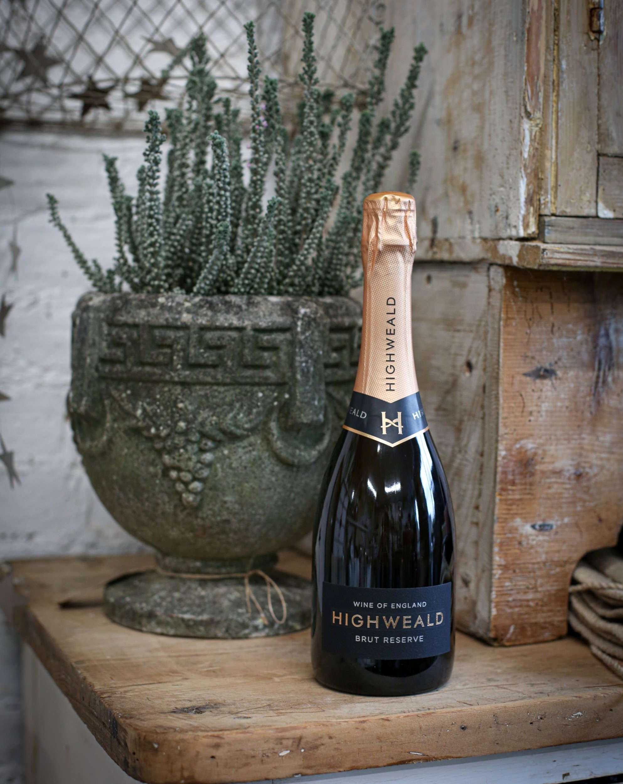 highweald, wine, brut, reserve, nv,